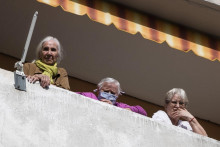 &lt;p&gt;Podmienky na nárok na trinásty dôchodok zostávajú rovnaké ako doteraz. FOTO:TASR/Jaroslav Novák&lt;/p&gt;
