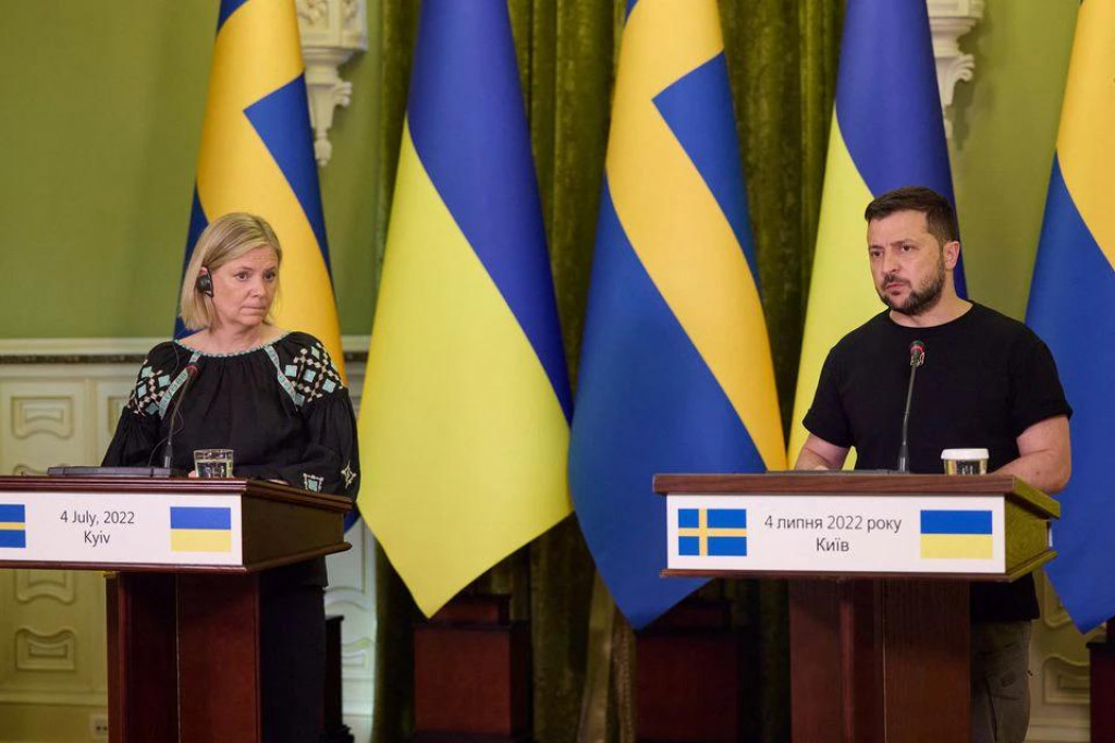 Magdalena Anderssonová a Volodymyr Zelenskyj pri spoločnom vyhlásení pri príležitosti návštevy švédskej premiérky na Ukrajine. FOTO: Reuters