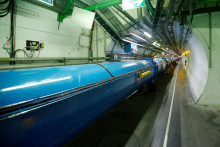 Tunel urýchľovača častíc LHC.