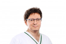 MUDr. Radovan Barila, PhD., prednosta onkologického centra nemocnice Svet zdravia Michalovce, hlavný lekár pre onkológiu siete Svet zdravia a ProCare