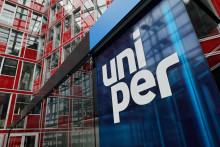 Logo spoločnosti Uniper v duesseldorfskej centrále. FOTO: Reuters