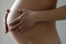 Tehotná žena v poslednom trimestri tehotenstva. FOTO: REUTERS