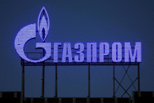 &lt;p&gt;Logo Gazpromu. FOTO: REUTERS&lt;/p&gt;
