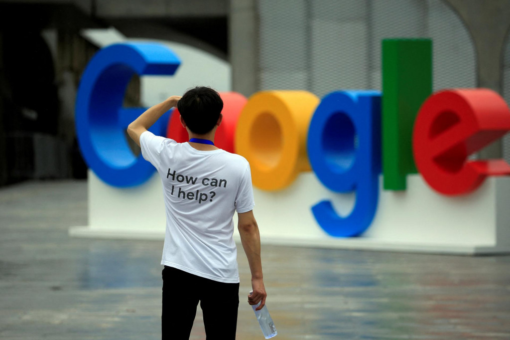 Koncom minulého roka dostal Google pokutu 7,2 miliardy rubľov za neodstránenie alebo zablokovanie obsahu. FOTO: Reuters