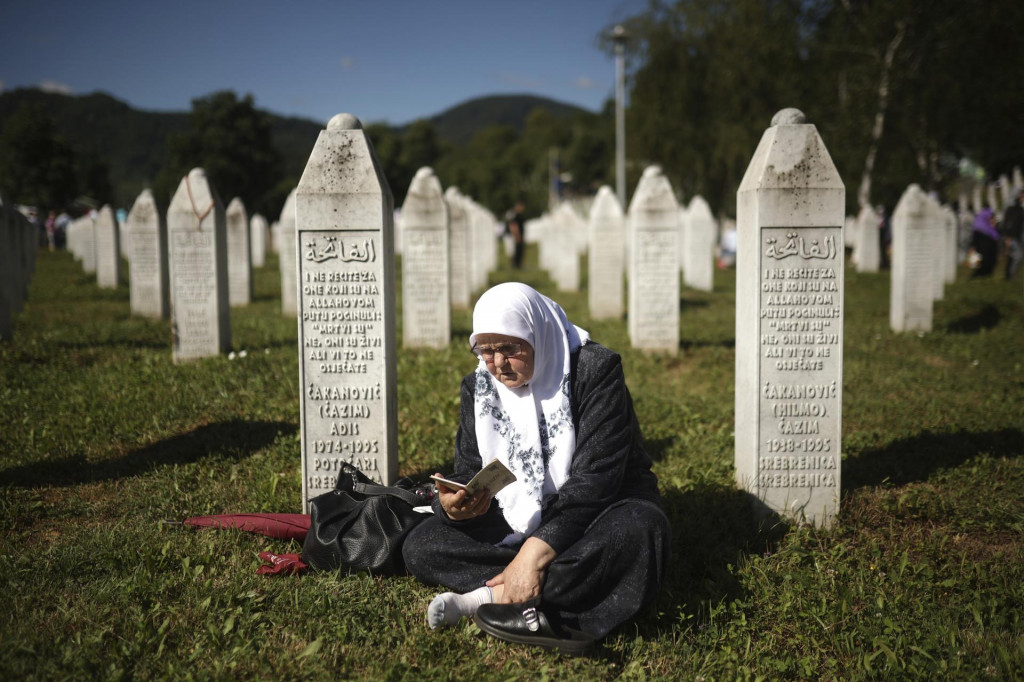 V Srebrenici zomrelo vyše osemtisíc moslimských mužov a chlapcov. FOTO: Reuters