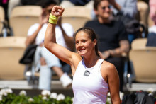 &lt;p&gt;Daria Kasatkina prežíva radosť z úspechu na Roland Garros.&lt;/p&gt;