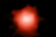 Vesmírny teleskop Jamesa Webba odfotil galaxiu GLASS-z13, ktorá sa datuje 300 miliónov rokov po Veľkom tresku.