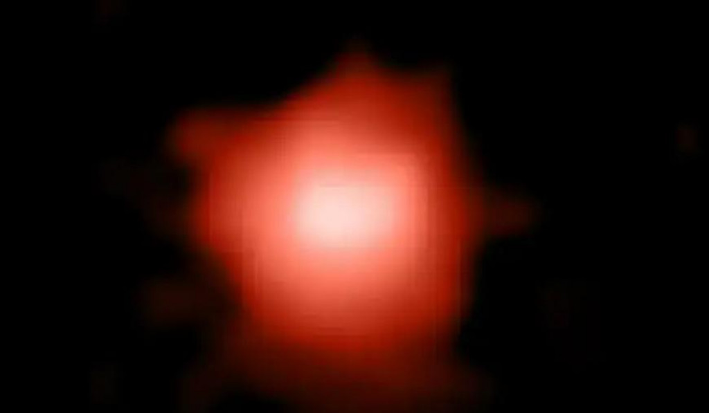 Vesmírny teleskop Jamesa Webba odfotil galaxiu GLASS-z13, ktorá sa datuje 300 miliónov rokov po Veľkom tresku.