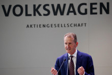 Generálny riaditeľ automobilového koncernu Volkswagen Herbert Diess. FOTO: Reuters