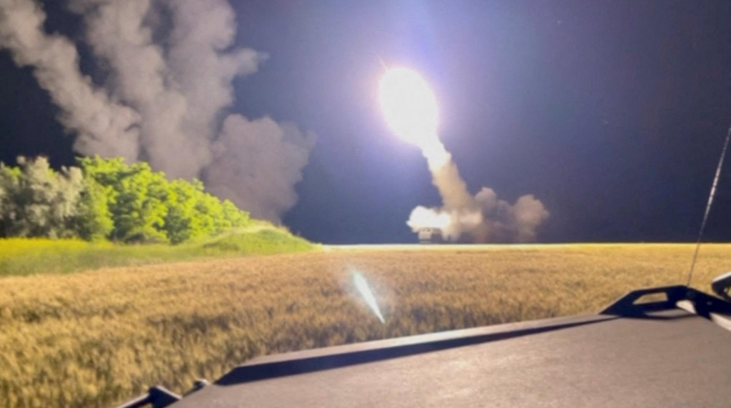 Raketomet HIMARS v akcii na Ukrajine. FOTO: Reuters
