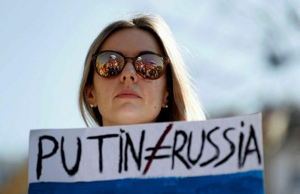 Protivojnová demonštrácia po ruskej invázii na Ukrajinu v Prahe, Česká republika, 26. marca 2022. FOTO: REUTERS