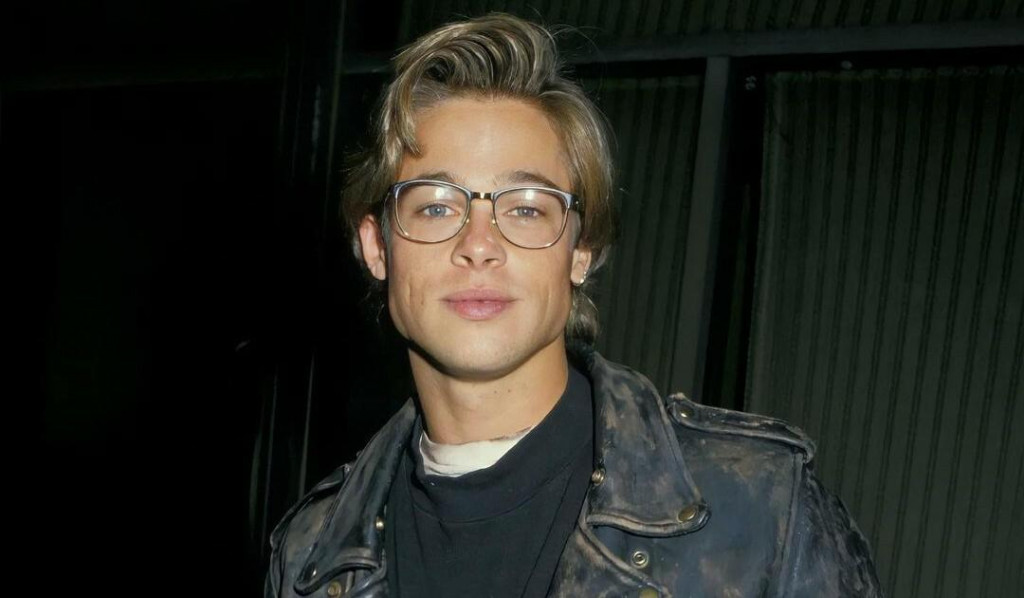 Takto sa v minulosti živili známe celebrity. Brad Pitt bol napríklad maskot kuracej reštaurácie.