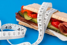 Mnoho ľudí v snahe schudnúť úzkostlivo počíta kalórie v prijatej strave. Nie je však kalória ako kalória. A práve v tom je problém. Podstatné je aj to, z čoho energiu čerpáme. SNÍMKA: Pixabay