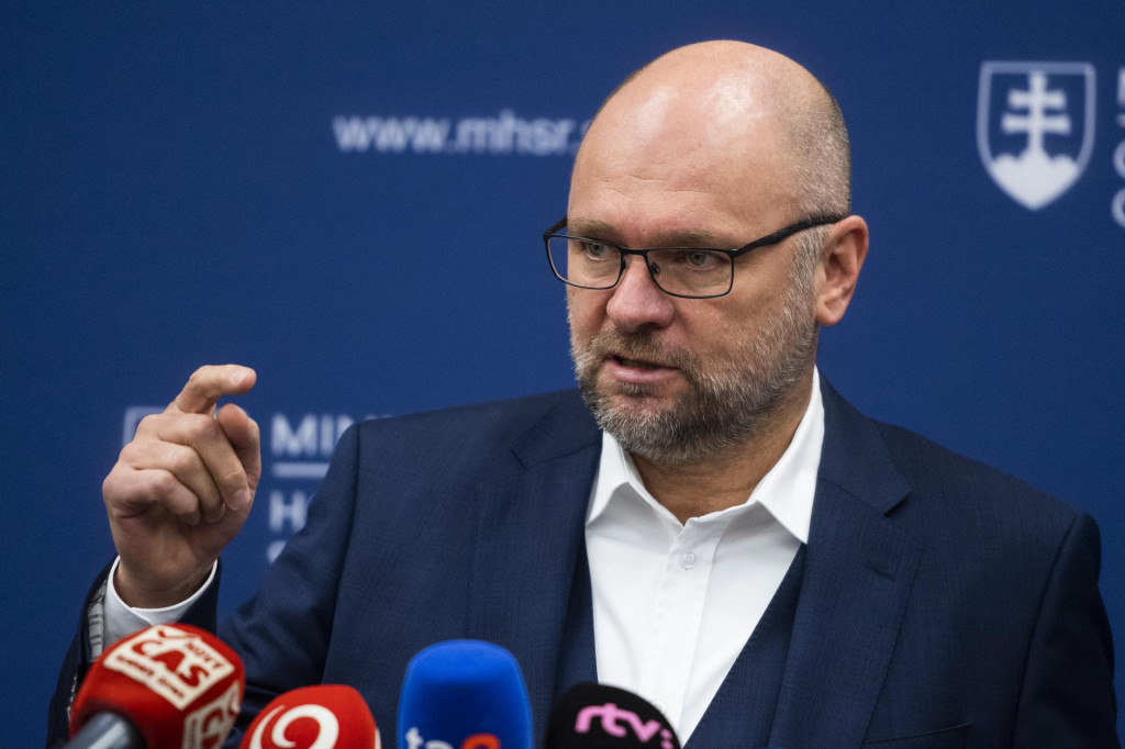 Minister hospod&aacute;rstva Richard Sul&iacute;k zastupoval Slovensko na rokovan&iacute; v Bruseli o obmedzen&iacute; spotreby plynu. FOTO TASR/Jaroslav Nov&aacute;k