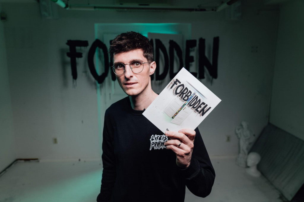 Jeho kniha Forbidden nie je plná marketingových poučiek, ale dávkou inšpirácie a kreativity.