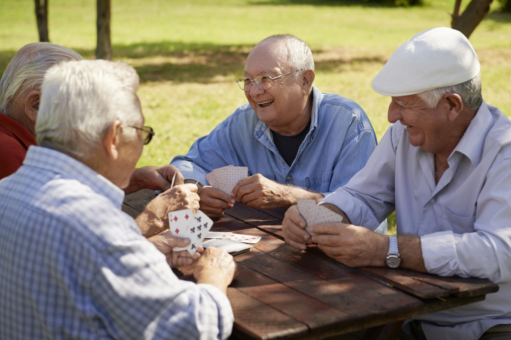 Sociálna poisťovňa bude pri príprave valorizácie, tak ako každý rok, vychádzať z informácie o medziročnom raste spotrebiteľských cien za domácnosti dôchodcov. FOTO: Archív HN