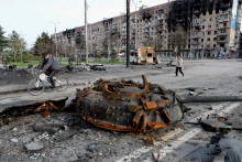 Zničené oblasti v ukrajinskom meste Mariupol. FOTO: Reuters