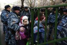 Školáci v Moskve. FOTO: Reuters