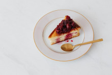 &lt;p&gt;Cheesecake patrí jednoznačne medzi najobľúbenejšie dezerty.&lt;/p&gt;