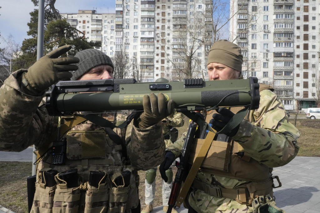 Vojaci na Ukrajine. FOTO: TASR/AP
