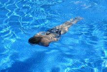 Plávanie je ideálny šport aj pre ľudí so zdravotnými obmedzeniami.