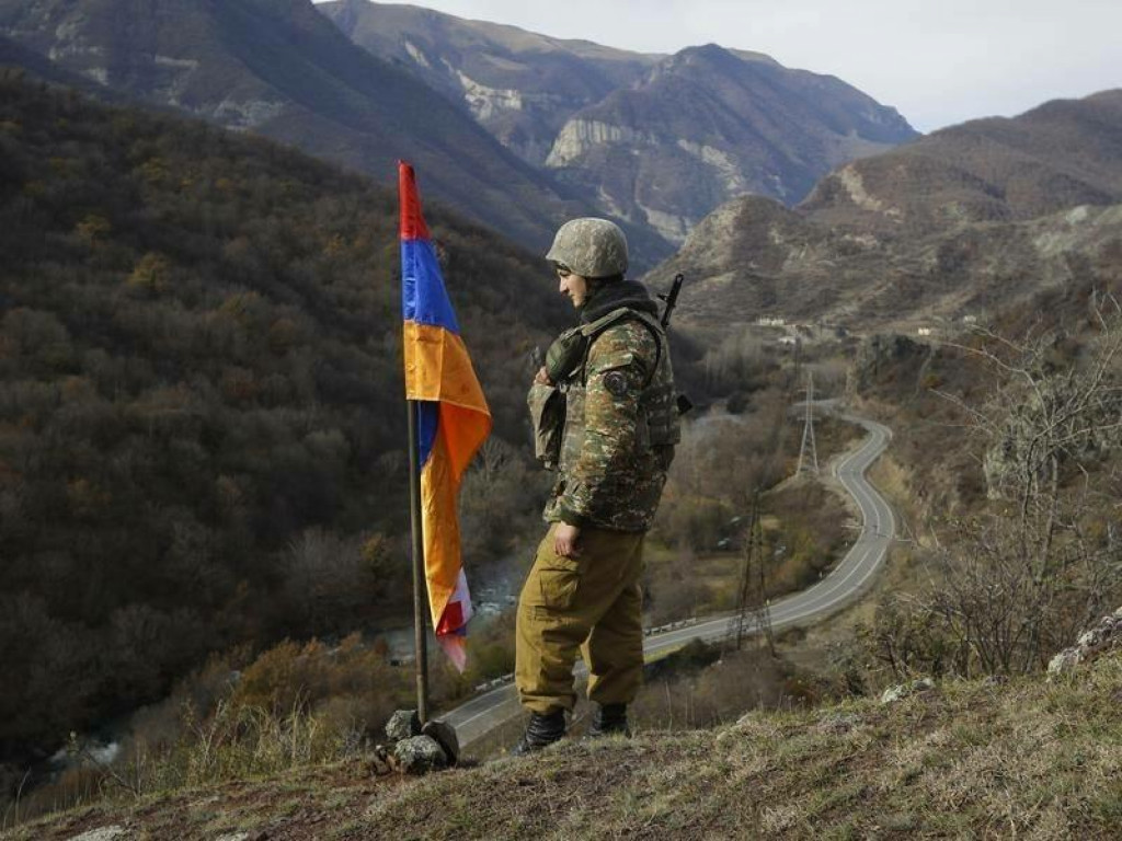 Sporná enkláva Náhorný Karabach je svedkom stretov medzi Azerbajdžanom a Arménskom. FOTO: Twitter/BBC Breaking News