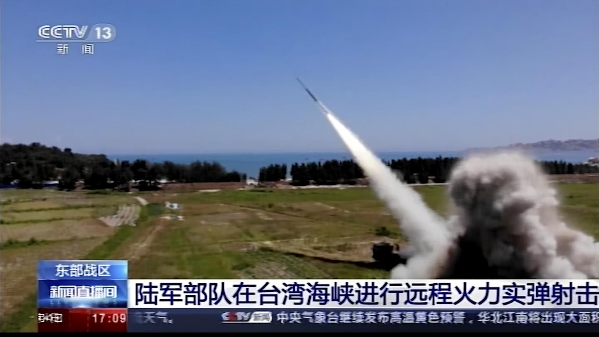 Päť čínskych balistických rakiet dopadlo do japonskej výlučnej ekonomickej zóny