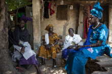 Štyri ženy obvinené z čarodejníctva v roku 2009 v Gambii.