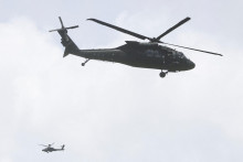 &lt;p&gt;Vojenský vrtuľník, ilustračný obrázok. FOTO: Reuters&lt;/p&gt;