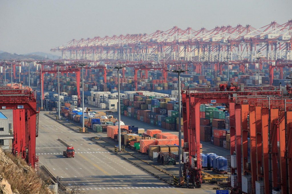 Prístav v Šanghai. FOTO: Reuters