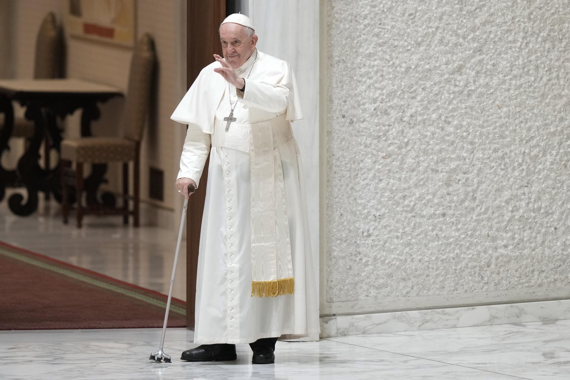 Ukrajinský veľvyslanec vo Vatikáne pozval pápeža Františka do Buče, chce, aby sa pomodlil za obete