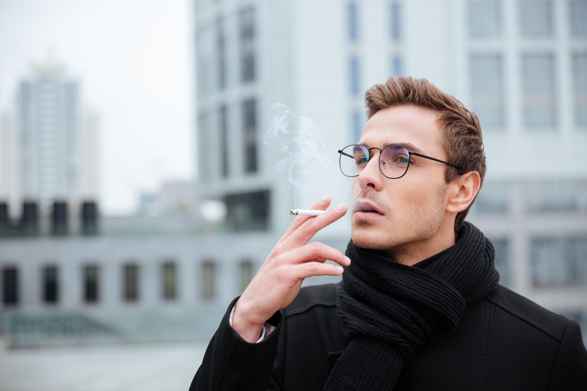 Cigaretový gigant Philip Morris sa zapojil do boja s fajčením. Má na to dobrý dôvod