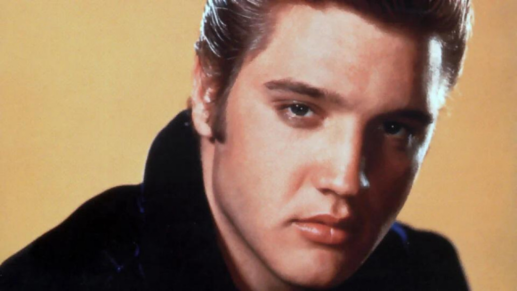 Pred 45 rokmi zomrel legendárny Elvis Presley.