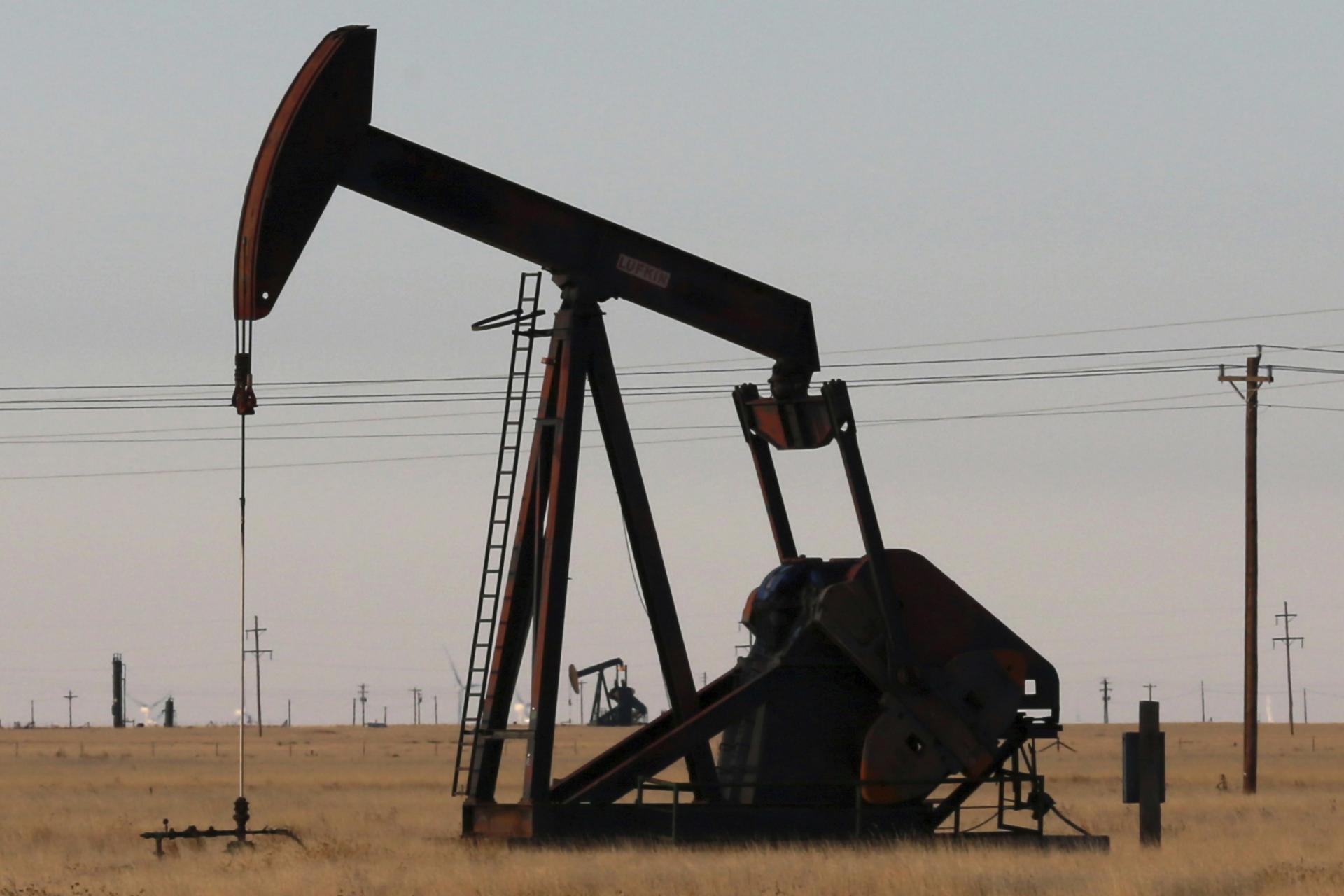 Ceny ropy v stredu vzrástli o viac než jedno percento, americké rezervy sa zmenšujú