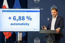 Igor Matovič ponúka nový návrh pre pracovníkov v zdravotníctve. FOTO: TASR/J. Novák
