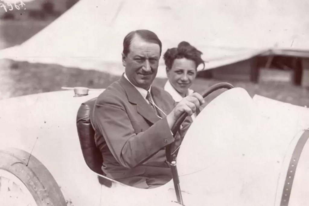 Ettore Bugatti a jeho syn Jean Bugatti