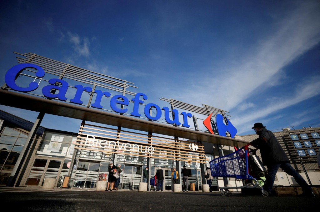 Hypermarket Carrefour v Saint-Herblain. FOTO: Reuters