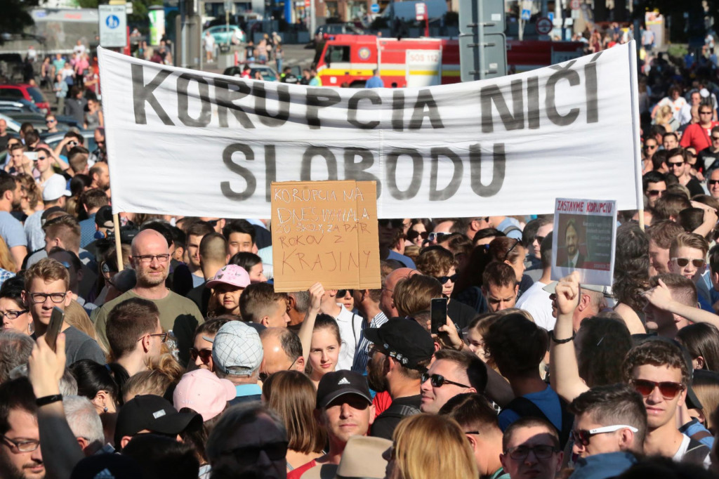 Protikorupčný pochod v Bratislave. FOTO: Pavol Funtál