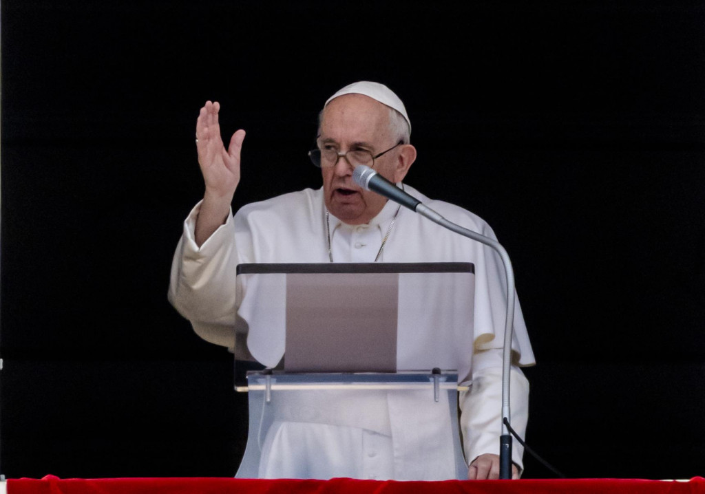 Pápež František hovorí k veriacim. FOTO TASR/AP