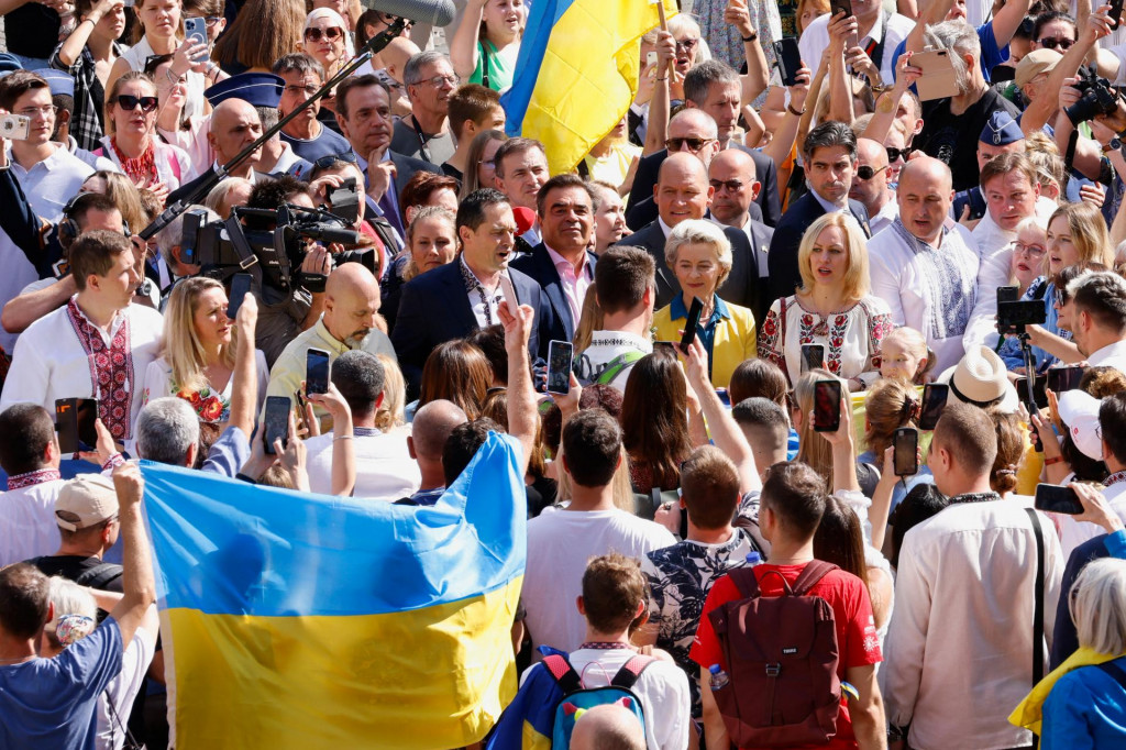 Predsedníčka Európskej komisie Ursula von der Leyenová sa zúčastňuje na podujatí pri príležitosti 31. výročia vyhlásenia nezávislosti Ukrajiny. FOTO: Reuters