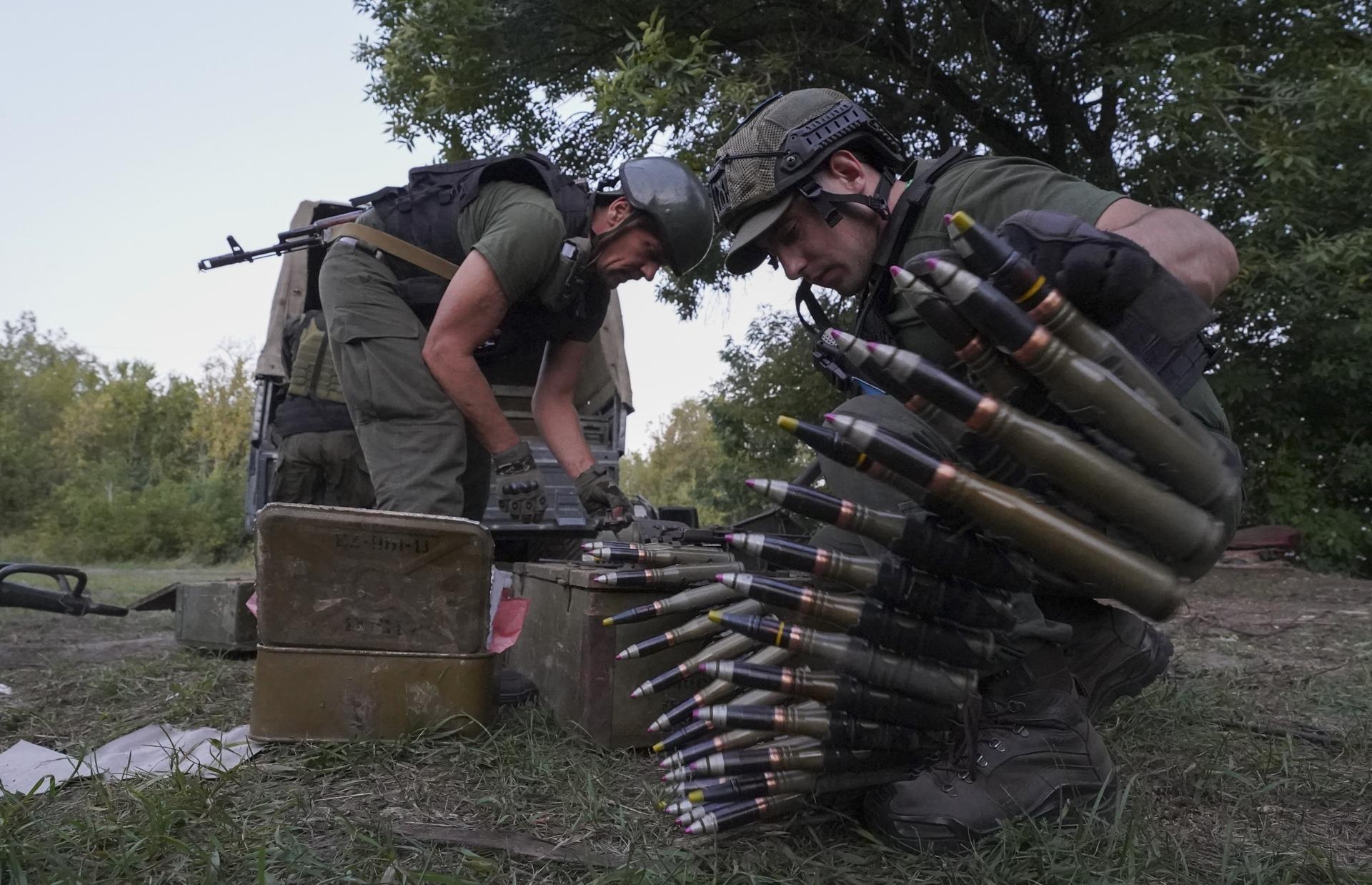 Ani ukrajinská armáda sa nevyhla kritike. Od Amnesty International aj od OBSE