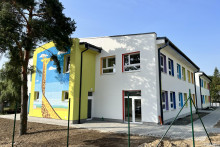 Nová budova materskej školy v Zborove. FOTO: TASR/Maroš Černý