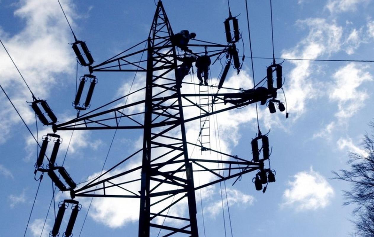 Cena elektriny pre francúzsky trh prvýkrát presiahla 1000 eur za megawatthodinu