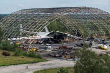Zničené ukrajinské letisko Hostomeľ. FOTO: Reuters