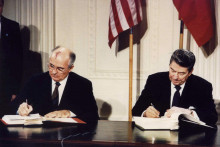 Bývalý prezident ZSSR Michail Gorbačov a bývalý prezident USA Ronald Reagan. FOTO: REUTERS