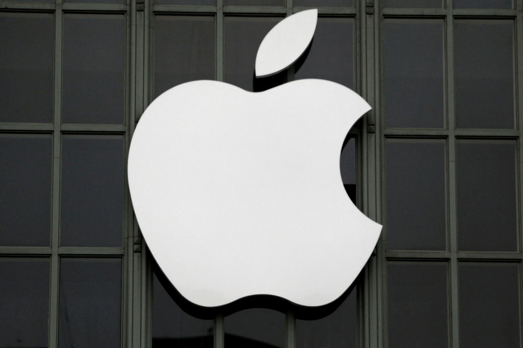 Logo spoločnosti Apple. FOTO: Reuters