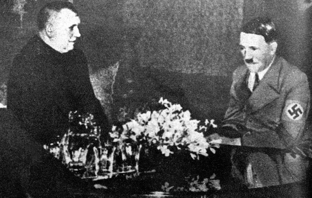 Archívna snímka, Jozef Tiso u ríšského kancelára Adolfa Hitlera. FOTO: TASR