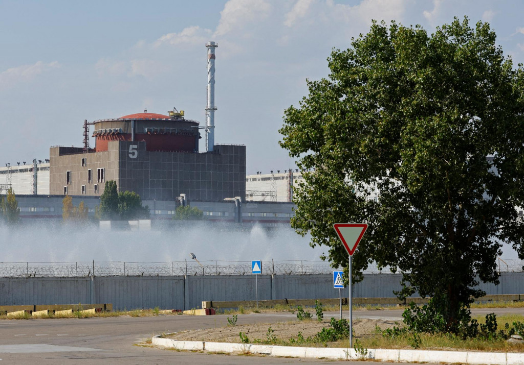 Pohľad na Záporožskú jadrovú elektráreň. FOTO: REUTERS