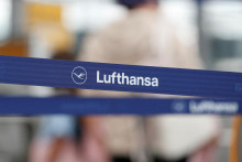 Logo nemeckej leteckej spoločnosti Lufthansa. FOTO: Reuters