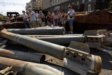 Zničené rakety na Ukrajine. FOTO: Reuters